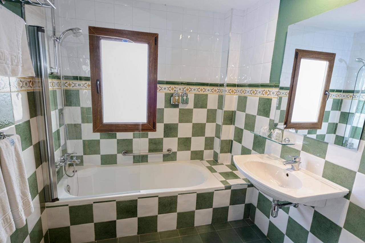 אבחאר Hotel La Barrosa מראה חיצוני תמונה