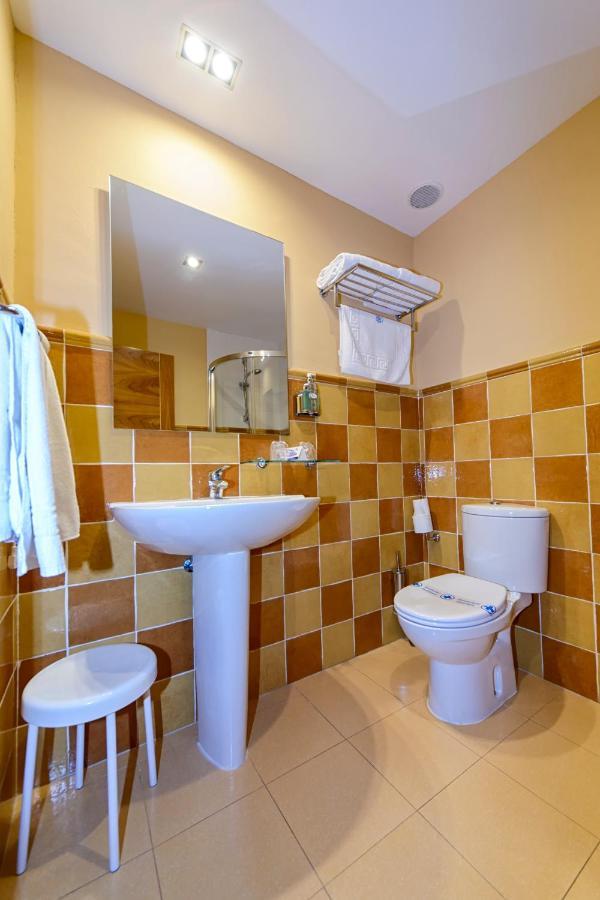 אבחאר Hotel La Barrosa מראה חיצוני תמונה